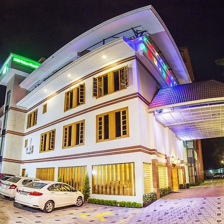 Hill Palace Hotel & Spa Kochi Εξωτερικό φωτογραφία