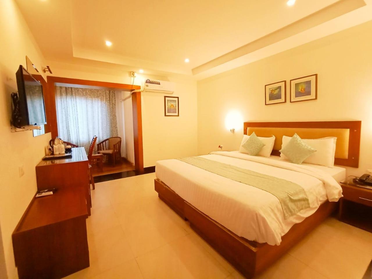 Hill Palace Hotel & Spa Kochi Εξωτερικό φωτογραφία