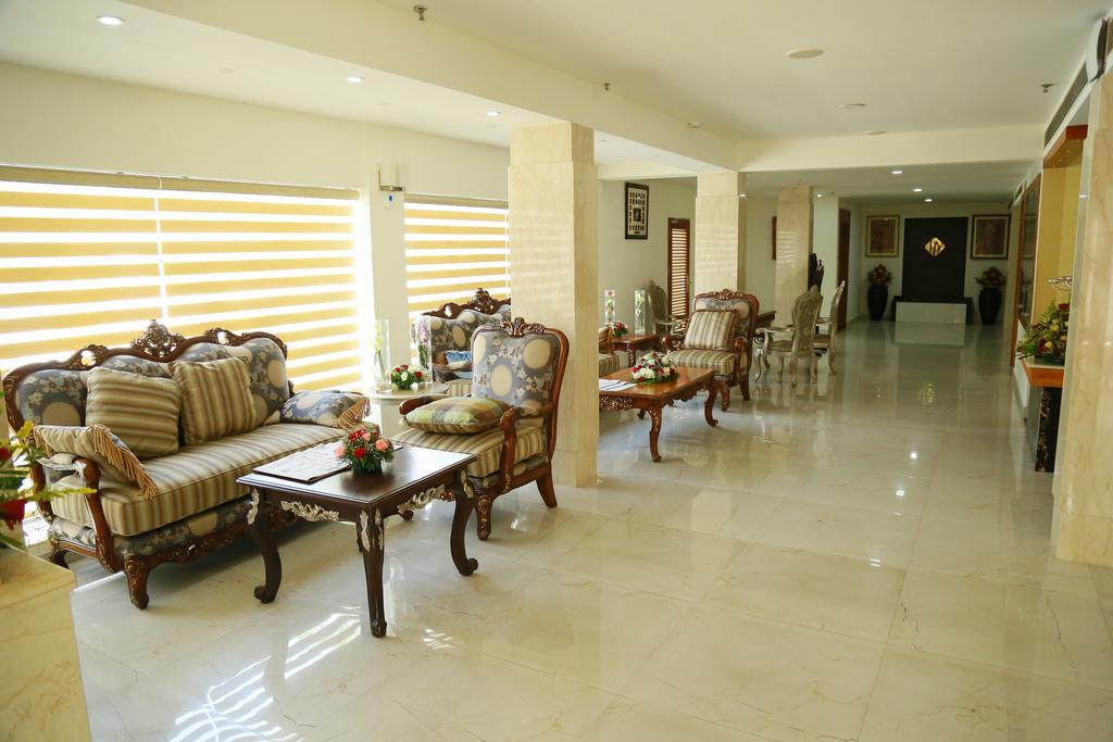 Hill Palace Hotel & Spa Kochi Εξωτερικό φωτογραφία