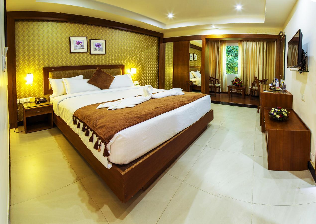 Hill Palace Hotel & Spa Kochi Εξωτερικό φωτογραφία