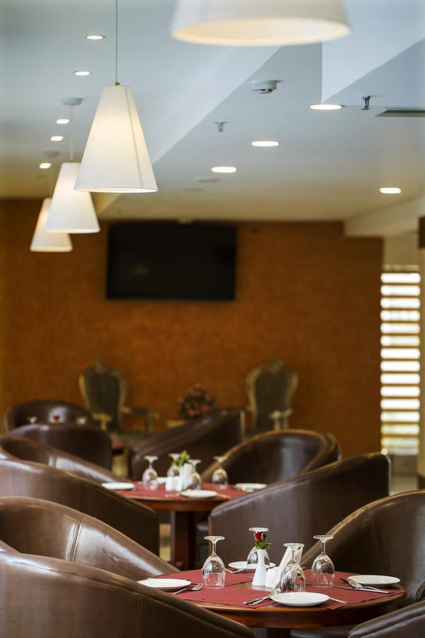 Hill Palace Hotel & Spa Kochi Εξωτερικό φωτογραφία